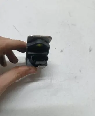 Renault Scenic I Airbag deployment crash/impact sensor 7700437301B 550759800 K3T0D13AS31