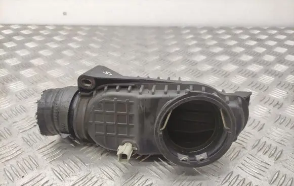 Land Rover Discovery 3 - LR3 Intercooler hose/pipe 4H206K770BB