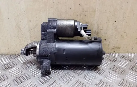 Audi A5 8T 8F Starter motor 0001109315 059911021C