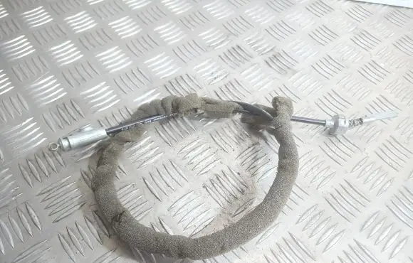 Audi A4 S4 B5 8D Gear shift cable linkage 8D1713575