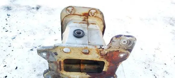 Chevrolet Captiva Front bumper mounting bracket