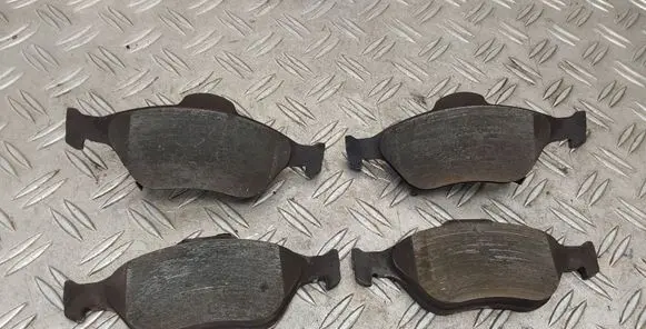 Toyota Yaris Brake pads (front) 