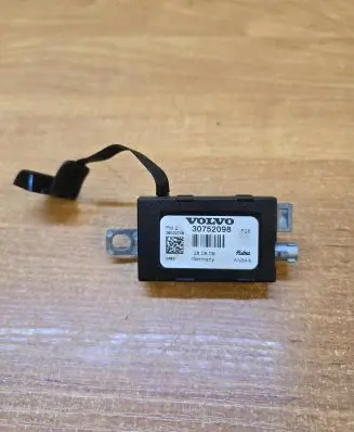 Volvo XC90 Antenna control unit 30752098