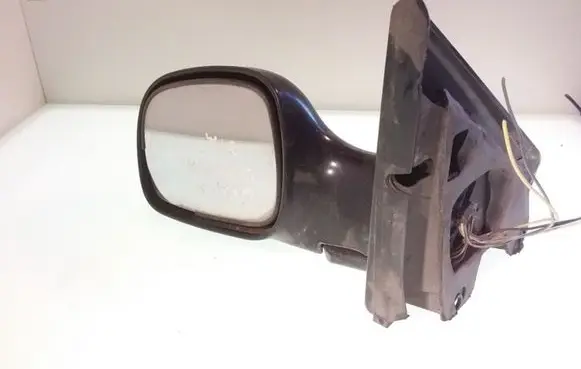 Chrysler Voyager Front door electric wing mirror E1010449