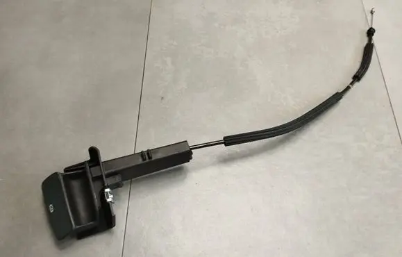Audi Q7 4L Hand brake release handle 4L1711814