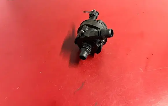 BMW i3 Electric auxiliary coolant/water pump 9147359 A0005001486