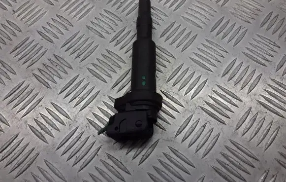Citroen C3 Picasso High voltage ignition coil 8647689-01