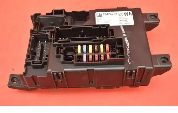 Opel Corsa E Fuse box set 13424262WN