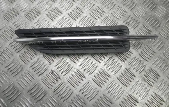 Mercedes-Benz SLK R172 Front grill A1726900379