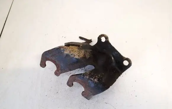 Ford Mondeo MK IV Engine mounting bracket