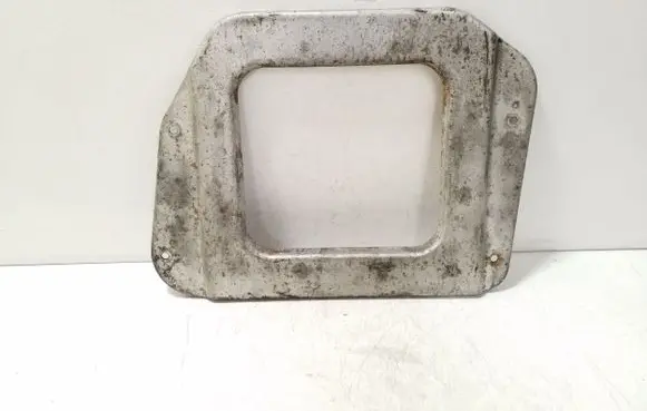 Nissan X-Trail T30 Other engine bay part