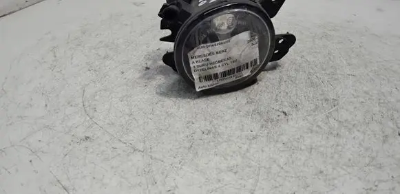 Mercedes-Benz A W169 Front fog light A2518200756 0305076001