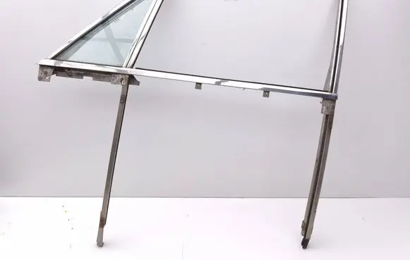 Rolls-Royce Silver Spirit Front door window/glass frame 43R00003 DOT17M24A62 DGM31798V