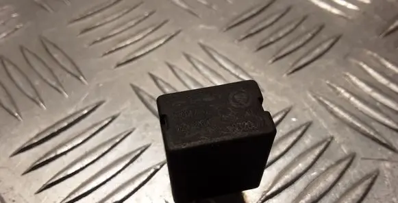 Alfa Romeo 147 Other relay 46520411