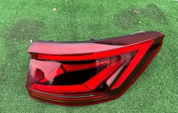 Volkswagen Touareg III Rear/tail lights 760945208A 16042019
