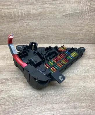 BMW 5 E60 E61 Fuse module 6906618 518890017