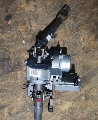 Ford Fiesta Power steering pump 8V513C529LR