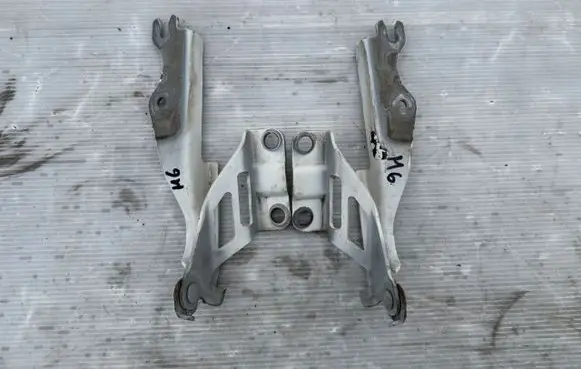 Mazda 6 Engine bonnet/hood hinges GHP9RLautopartsa1