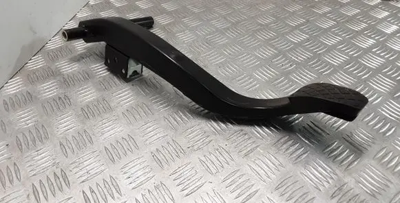 Volkswagen Touareg I Brake pedal 7L0721142