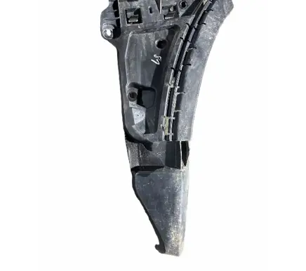 Volvo XC90 Front bumper mounting bracket 08620563