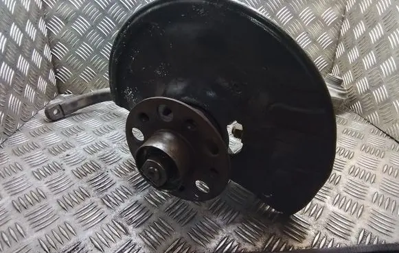 Mercedes-Benz E AMG W211 Front wheel hub
