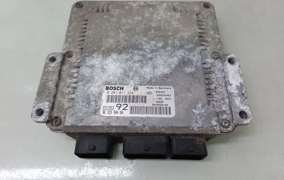 Peugeot 807 Engine control unit/module 0281011334