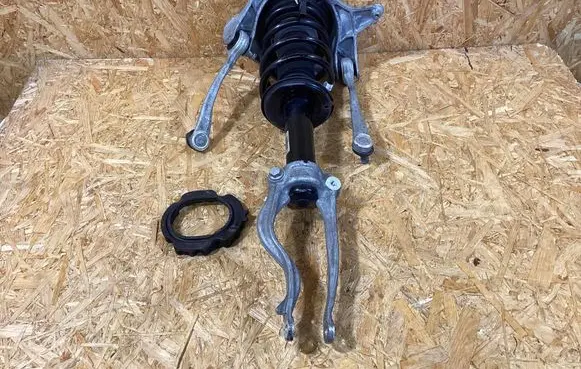 Porsche Macan (95B) Front shock absorber/damper 95b413031r 95b411106p 95b413038
