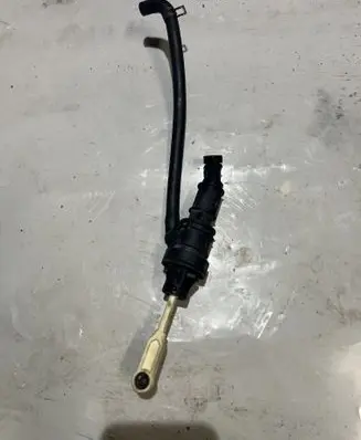 Clutch master cylinder