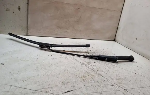 Audi 80 90 S2 B4 Front wiper blade arm 893955407C