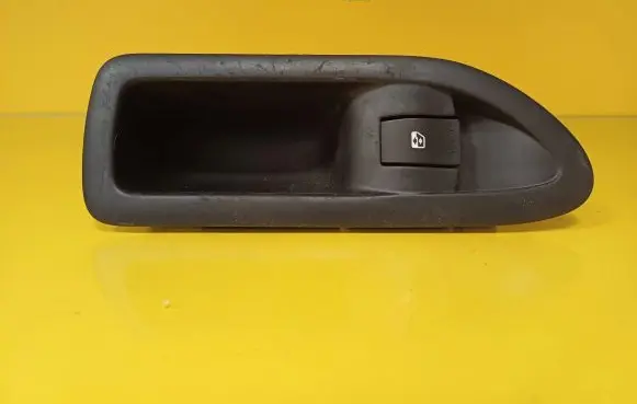 Renault Laguna II Electric window control switch 8200317494