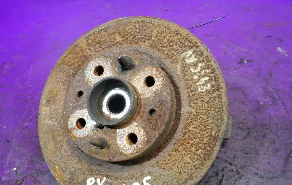Fiat Doblo Front wheel hub spindle knuckle