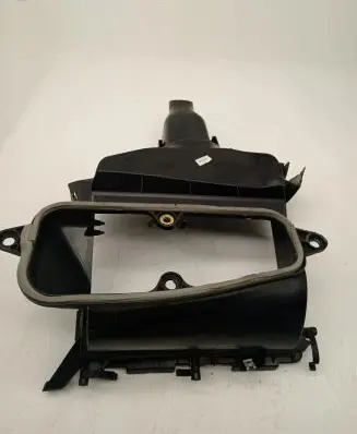 Mercedes-Benz GLE (W166 - C292) Air filter box cover A1668300140