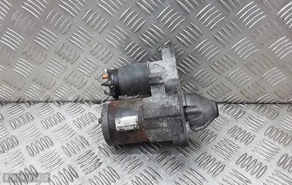 Nissan Juke I F15 Starter motor m000t32178ze