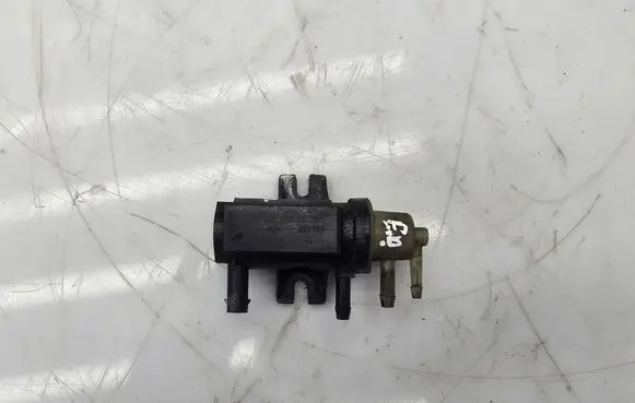 Mercedes-Benz Sprinter W906 Turbo solenoid valve A0091533128 21T161