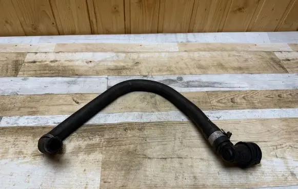 Volvo S80 Engine coolant pipe/hose