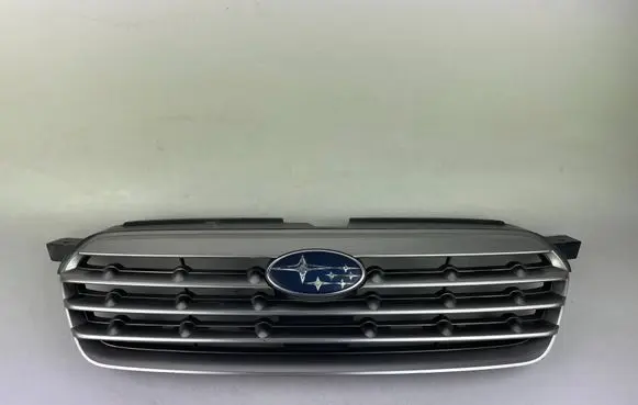 Subaru Outback Front bumper upper radiator grill 91121AG160