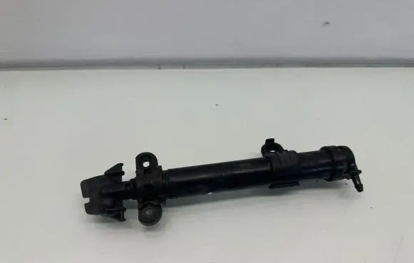 Headlight washer spray nozzle