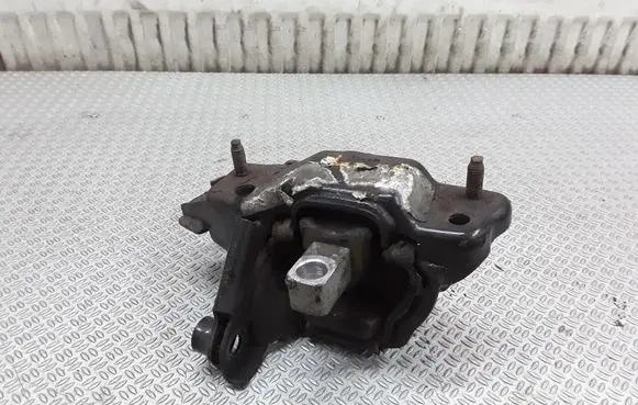 Seat Ibiza III (6L) Engine mount bracket