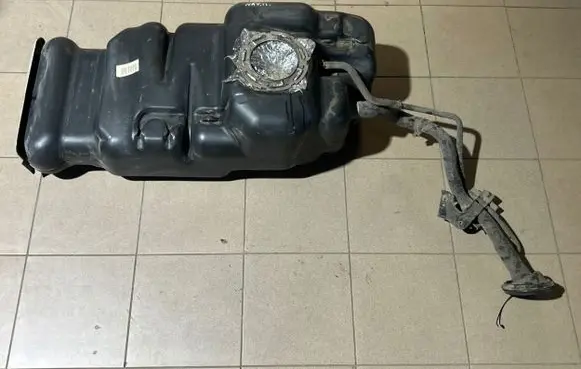 Nissan Navara D23 Fuel tank 17201 4KJ1A