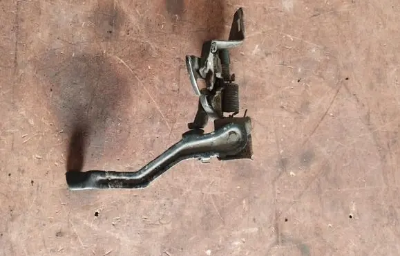 Chrysler Voyager Engine bonnet/hood lock/catch 4675780AB