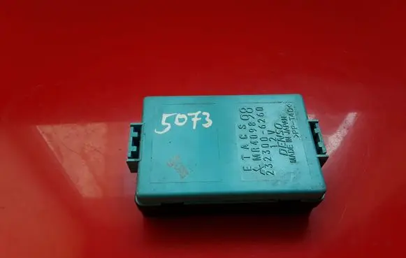 Mitsubishi Pajero Sport I Fuse module MR409898 2323006260