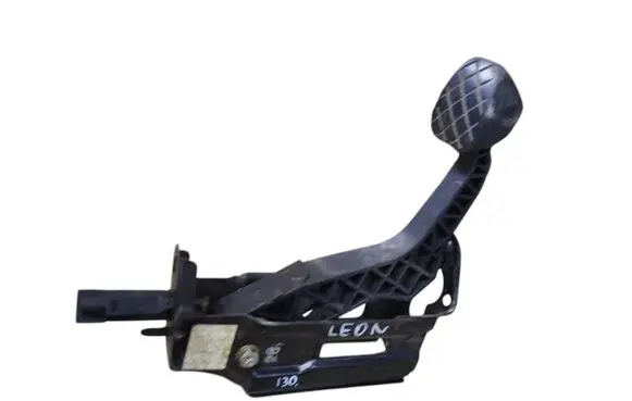 Skoda Octavia Mk1 (1U) Clutch pedal 1J1721373C 1J1721059Q