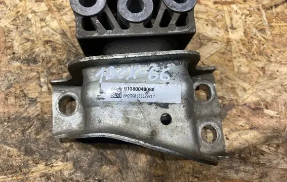 Citroen Jumper Engine mount bracket 01380040080