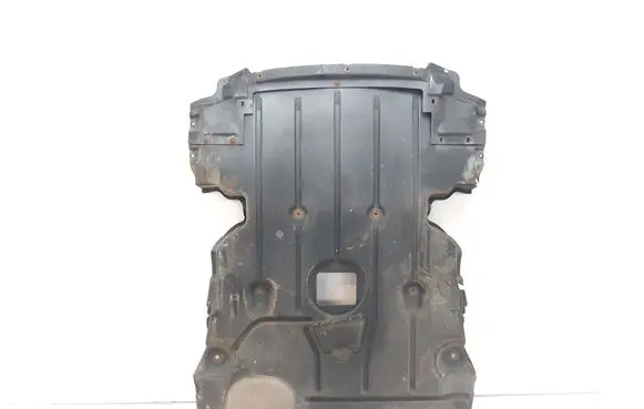 BMW 1 E82 E88 Engine splash shield/under tray 7140983 51757140983