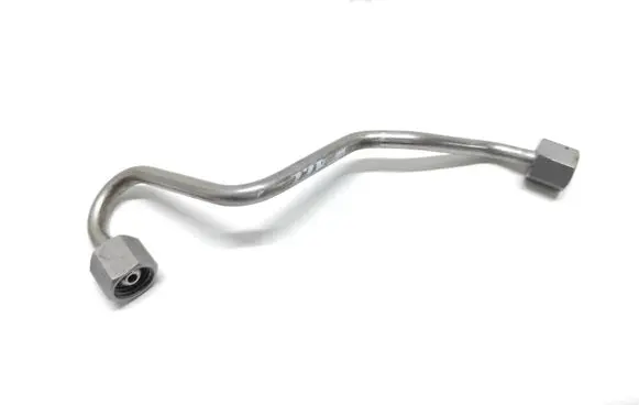 Fuel injector supply line/pipe