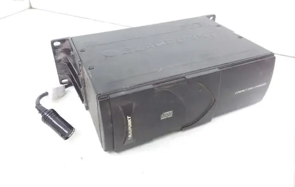 KIA Sorento CD/DVD changer 7607700006