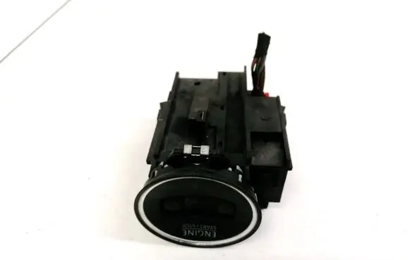 Volkswagen PASSAT B6 Ignition lock 3C0905843Q