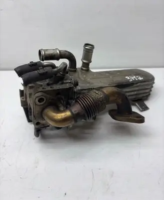Volkswagen Golf V EGR valve cooler 3210275 038131513AD 23004