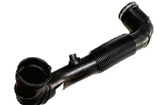 Air intake hose/pipe