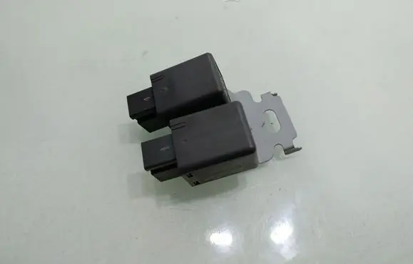 Renault Koleos I Fuse module 2433009900